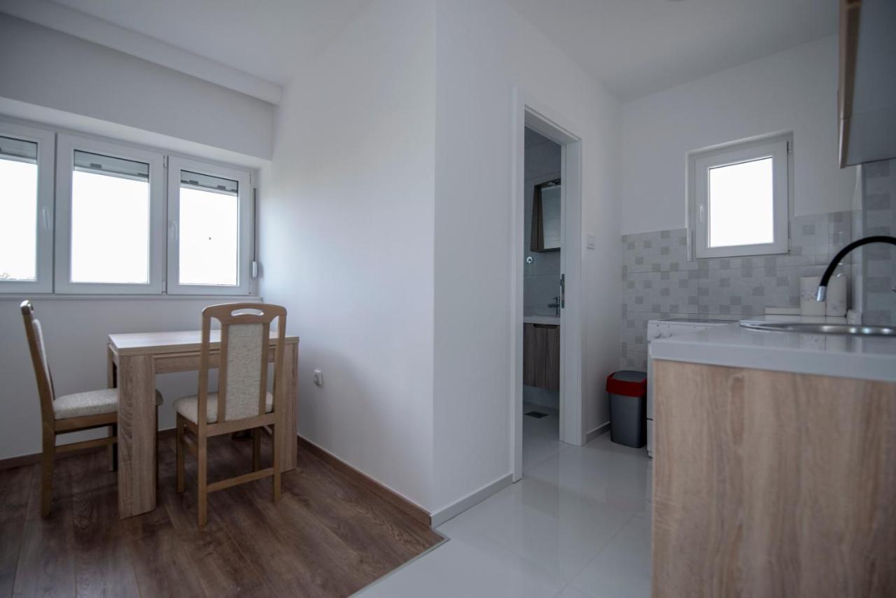 Apartman Arijana Trebin Dış mekan fotoğraf