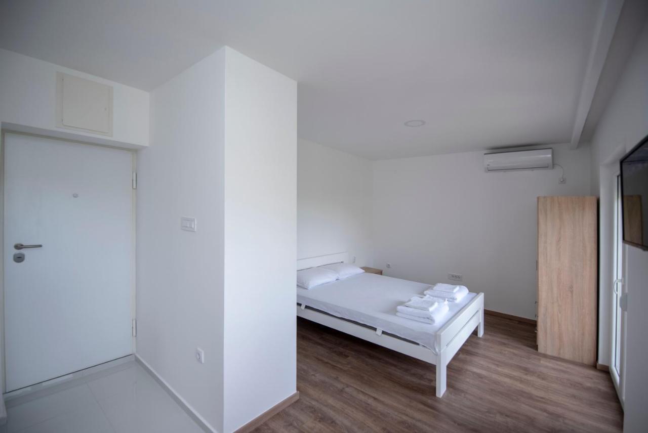 Apartman Arijana Trebin Dış mekan fotoğraf
